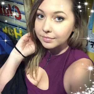 Meet your Posher, Becca